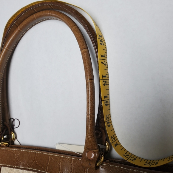 Carryland hand bag tote NWT - Picture 4 of 10